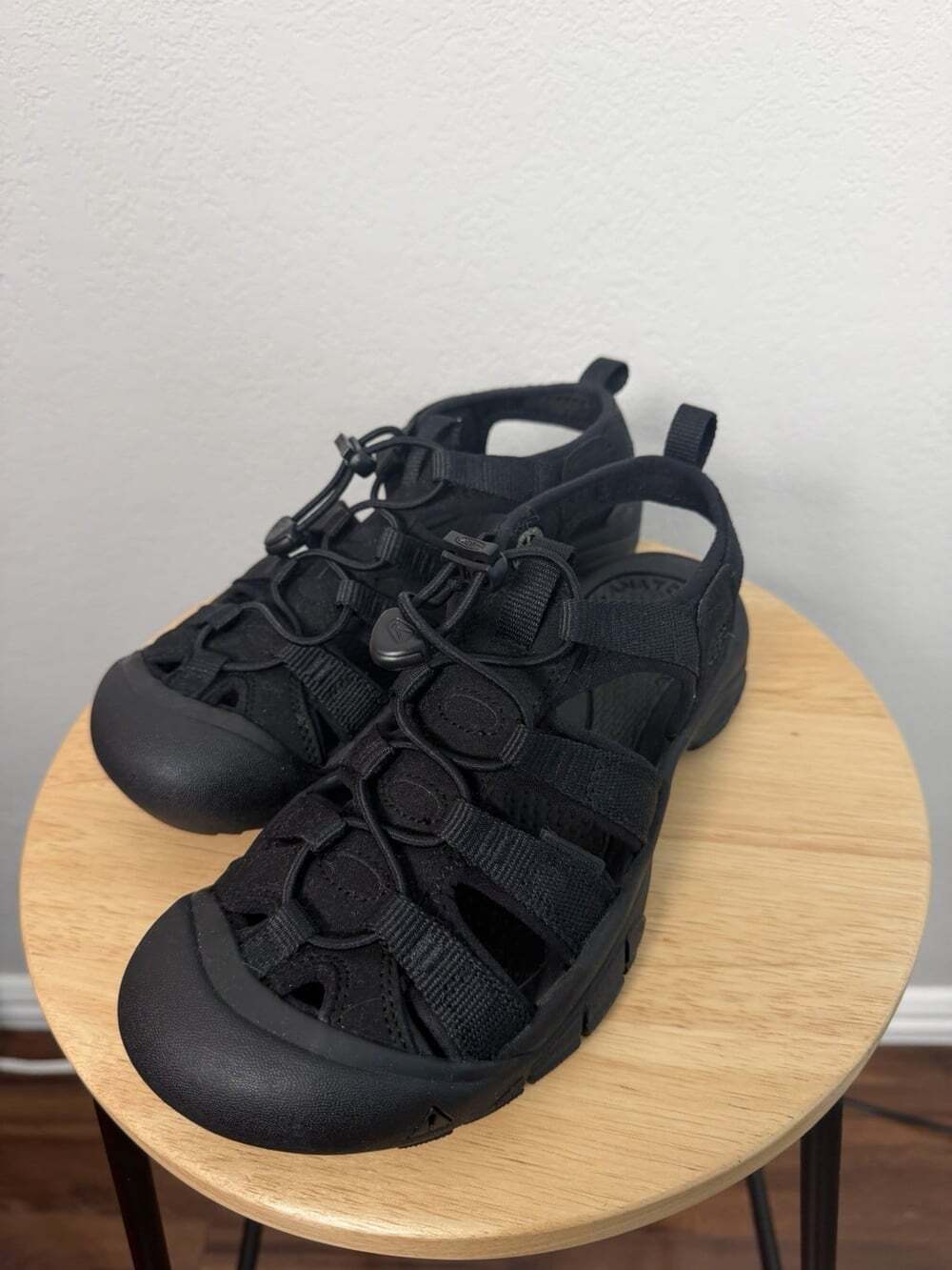 KEEN Women's Newport H2 Water Resistant Water Sandals All Black Size 8 New